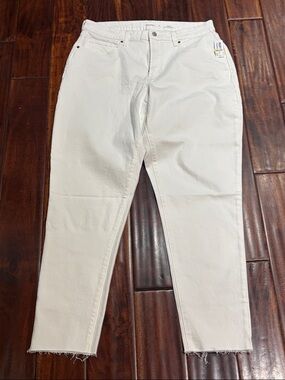 Old Navy White High-Rise Cropped Raw-Hem Jeans